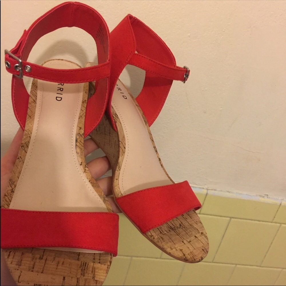 TORRID WEDGES